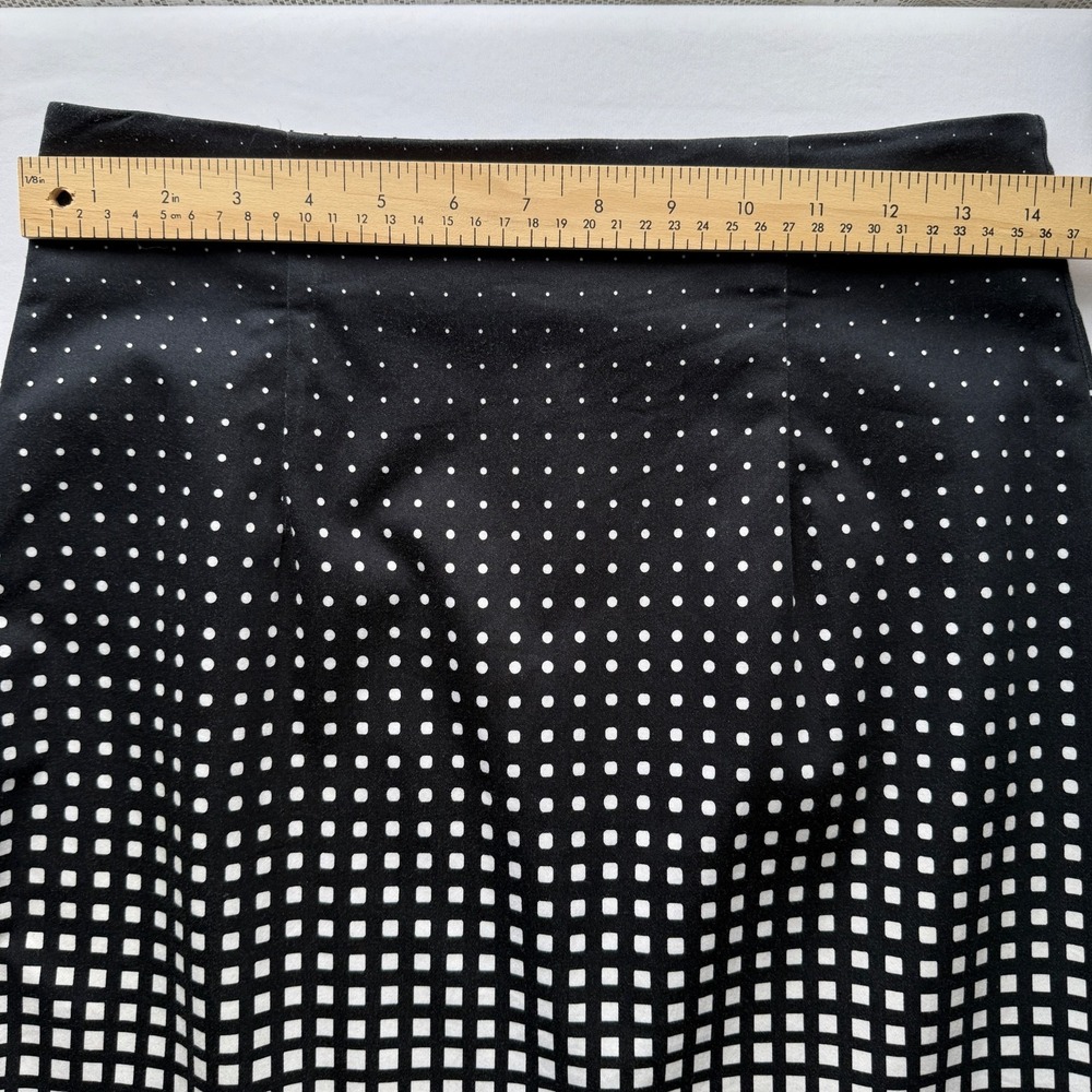 Worthington Pencil Skirt Geometric Print Back Zip Black‎ White Size 6P Minimal - Picture 6 of 10